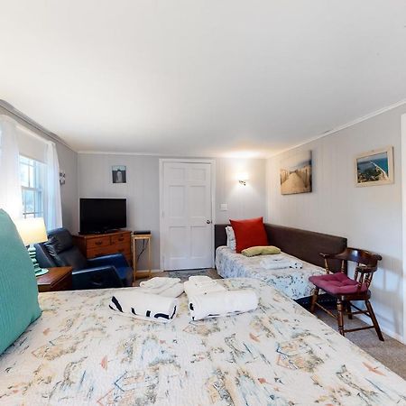 Beach Rose Guest Studio Nauset Heights Екстериор снимка