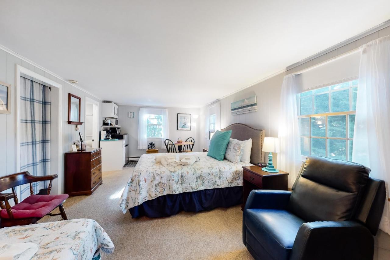Beach Rose Guest Studio Nauset Heights Екстериор снимка