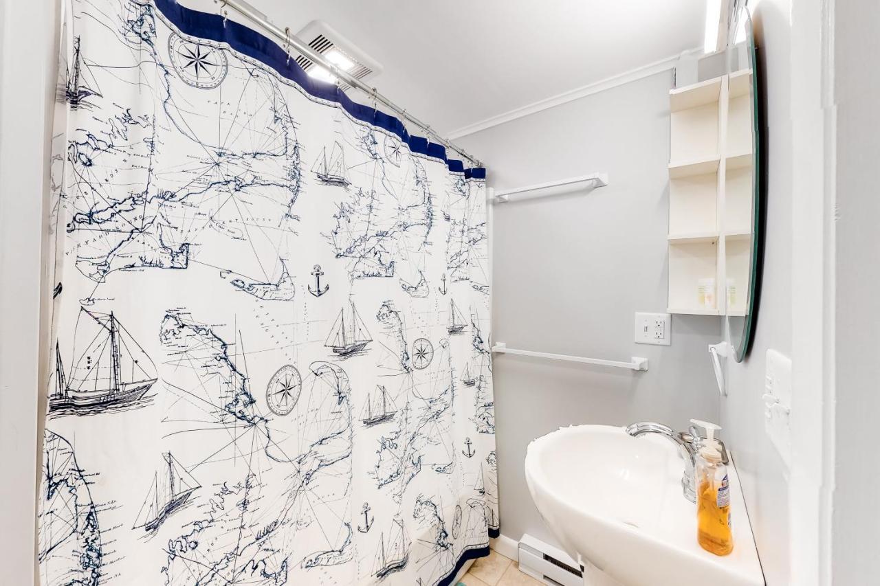 Beach Rose Guest Studio Nauset Heights Екстериор снимка