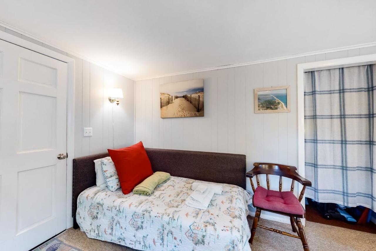 Beach Rose Guest Studio Nauset Heights Екстериор снимка