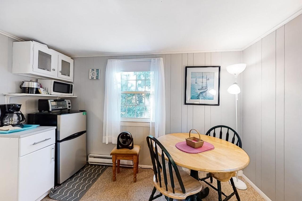 Beach Rose Guest Studio Nauset Heights Екстериор снимка